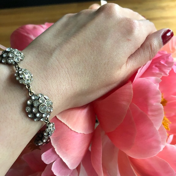 COPY - Beautiful dainty J Crew bracelet - Picture 4 of 4